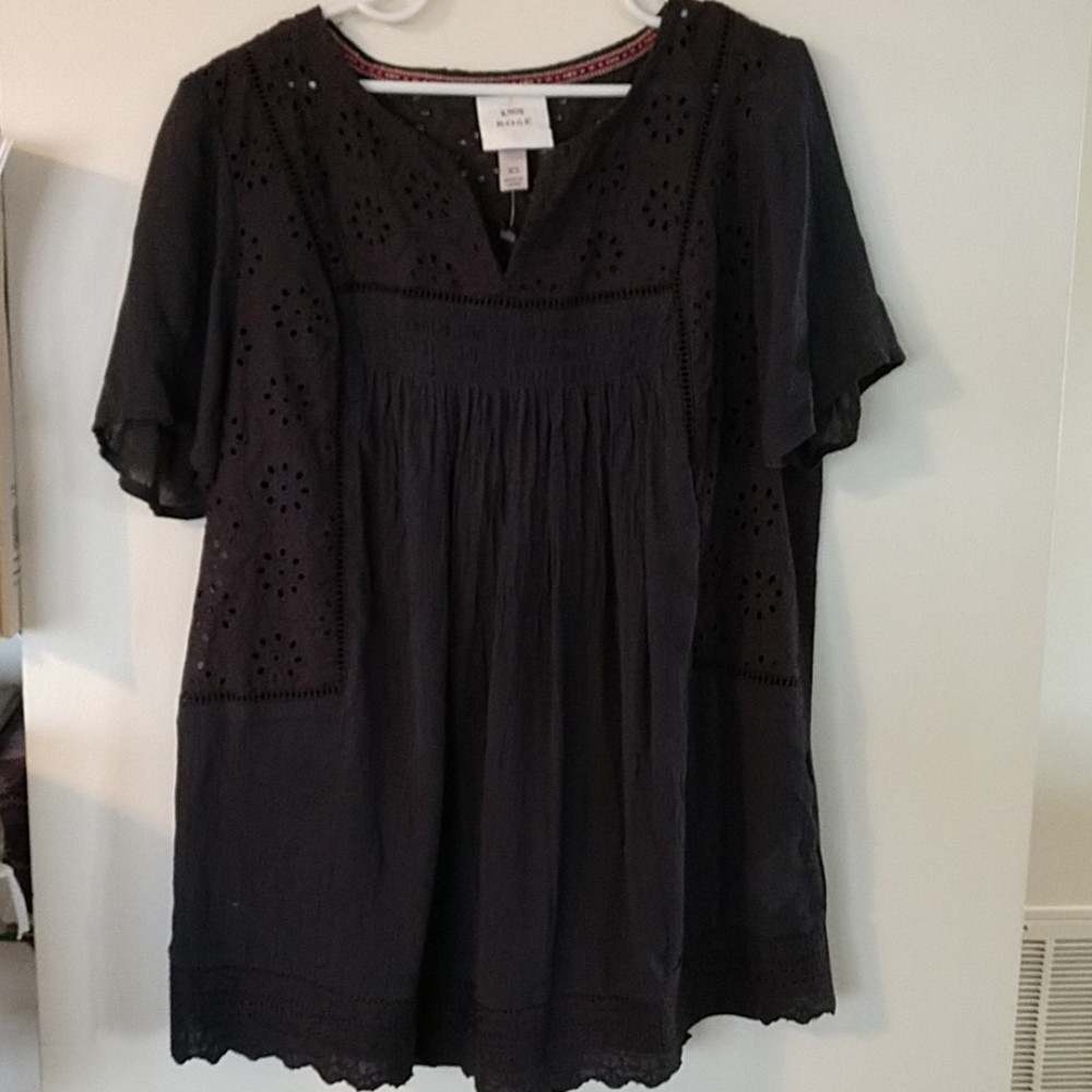 Ladies Ruffle and Lace Top